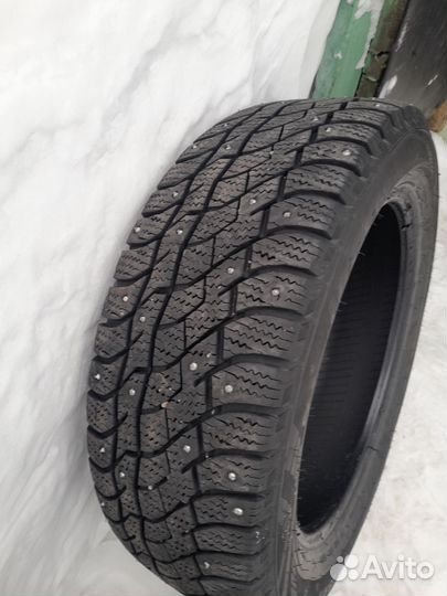 Viatti Bosco Nordico V-523 215/55 R17