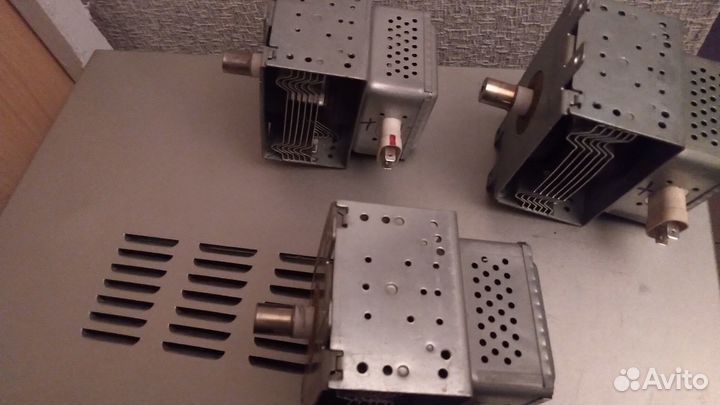 Магнетрон свч Panasonic 2M261-M22