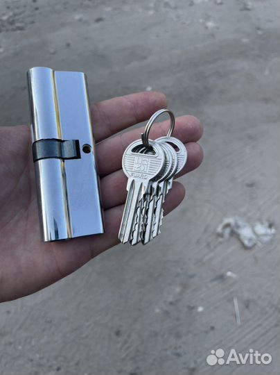 Механизм Fuaro r600 90 мм латунь замок личинка