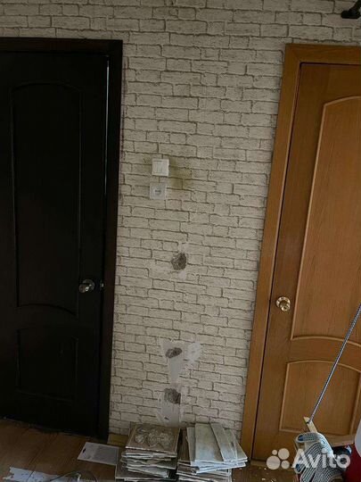 Дверь входная деревянная с коробкой