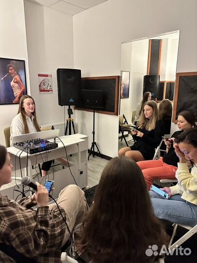 Уроки вокала / Занятия по вокалу