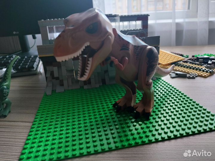 Lego jurassic world