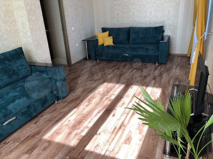 2-к. квартира, 70 м², 6/10 эт.