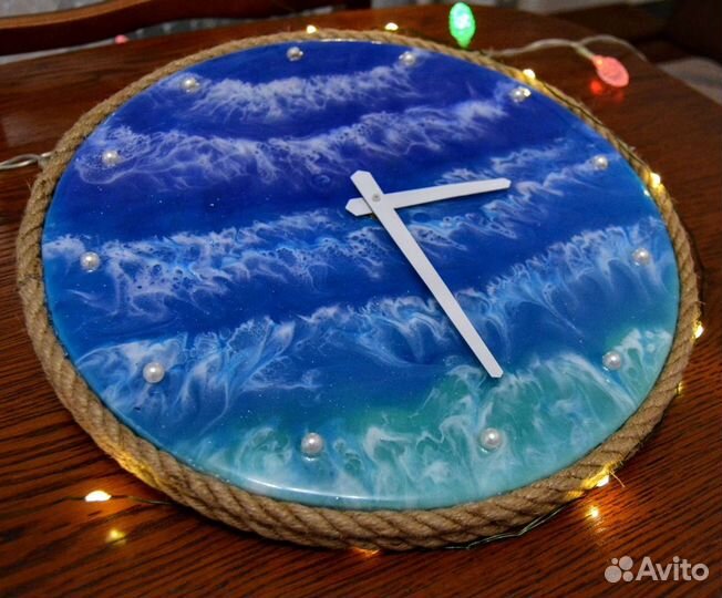 Часы из эпоксидной смолы