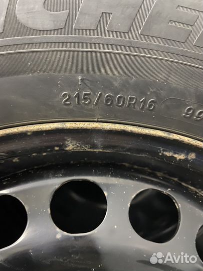 Michelin Latitude X-Ice North 3 215/60 R16