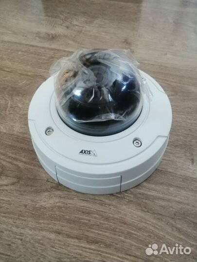 Видеокамера купольная axis P3367-VE(0407-001)