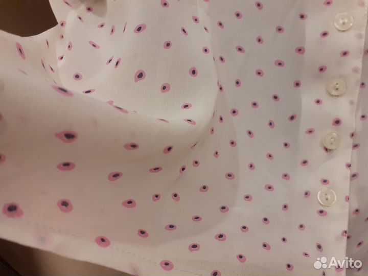 Блузка белая 46 размер