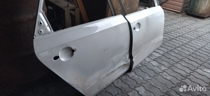 Дверь volkswagen polo sedan