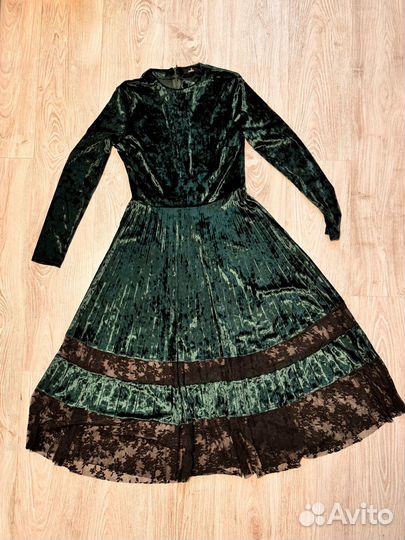 Платье бархатное