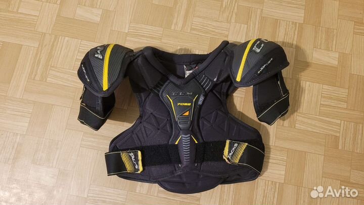 Нагрудник хоккейный ccm 7092