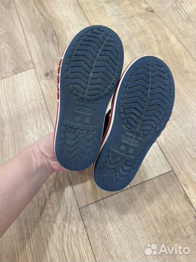 Сандалии crocs C11