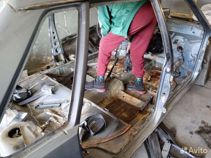 Кузов ваз 21099