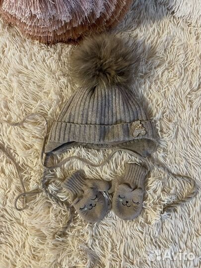 Комплект шапка и варежки