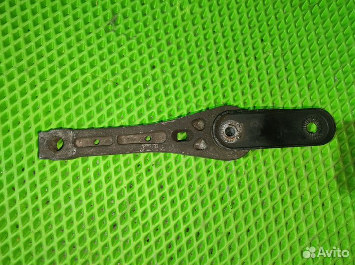 Опора двигателя задняя Volkswagen Golf Plus