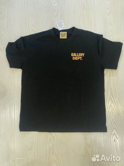 Футболка gallery dept