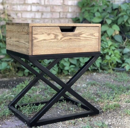 Тумбочка прикроватная