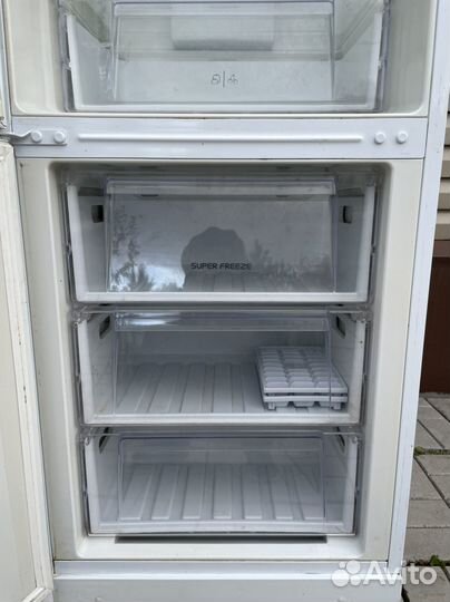 Холодильник hotpoint ariston