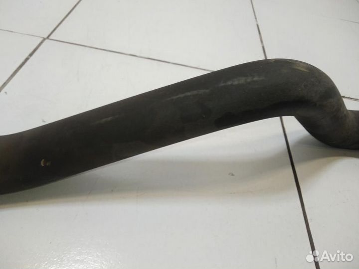 Патрубок радиатора охлаждения Mitsubishi Pajero 4