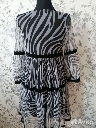 Платье праздничное