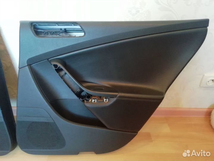 Кожаные дверные карты vw passat b6