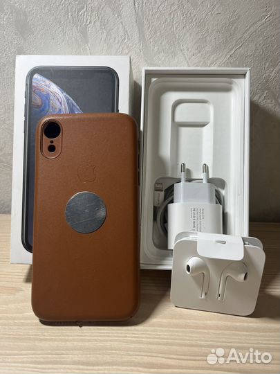 iPhone Xr, 64 ГБ