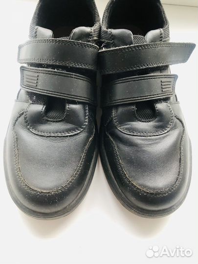 Подроскобые ботинки