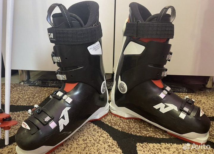 Горнолыжные ботинки Nordica Sportmachine 42 и 44