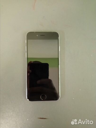 iPhone 6S, 64 ГБ