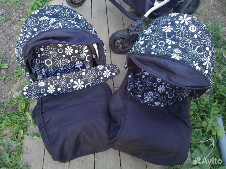 Коляска для двойни