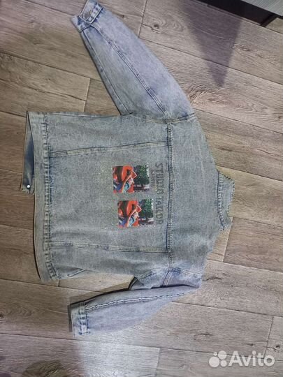 Джинсовая куртка