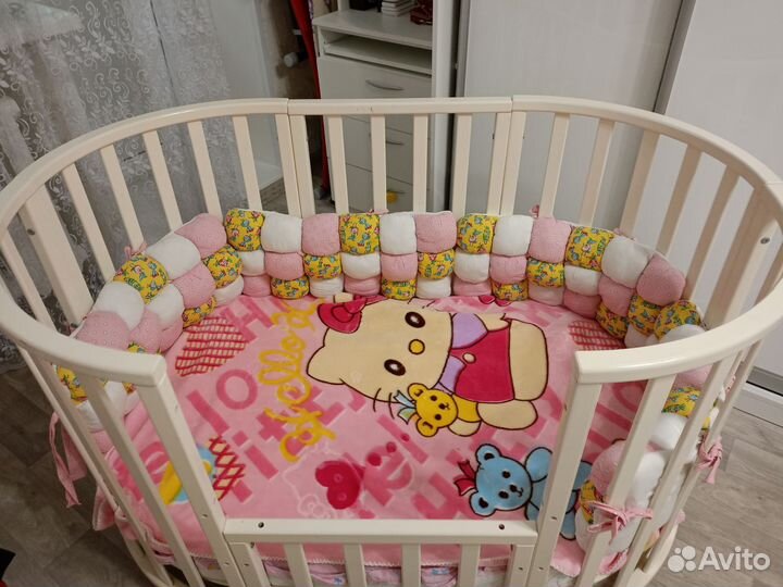 Детская овальная кроватка