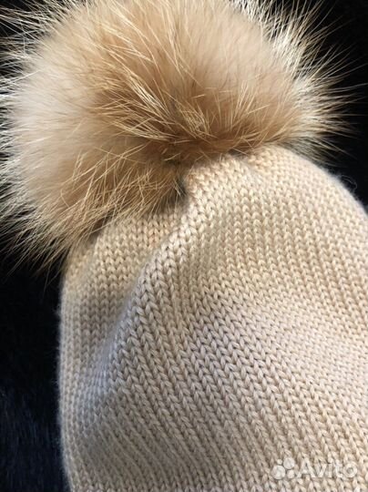 Шапочка зимняя с помпоном