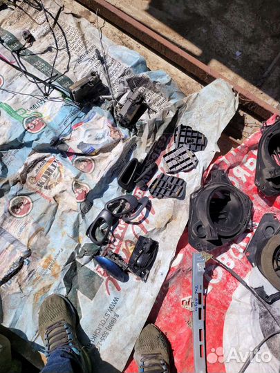 Ручки и молдинги дверей на Пежо 206