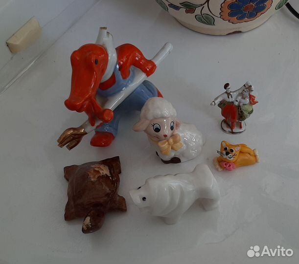 Статуэтки фигурки