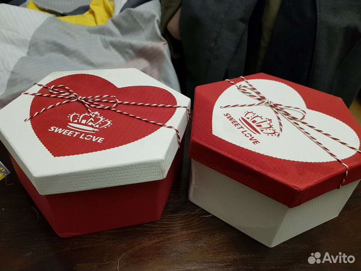 Подарочные коробки