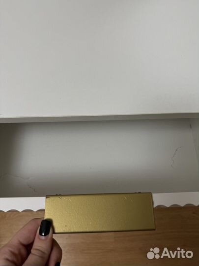 Туалетный столик подвесной