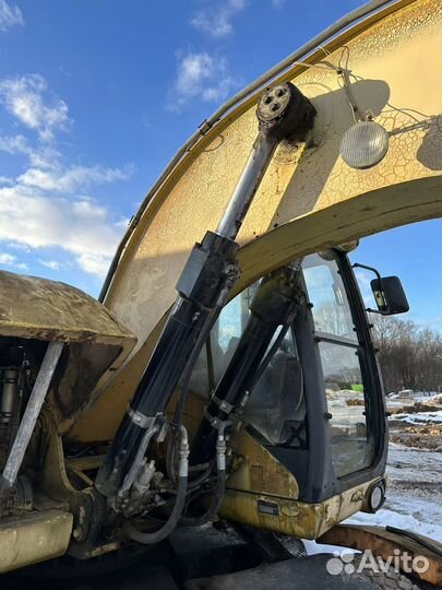 Цилиндр экскаватора Cat M318D