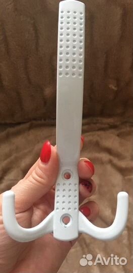 Крючки для прихожей