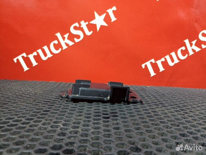 Кронштейн накладки порога Daf XF106