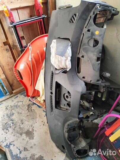 Торпедо, подушки и ремни безопасности