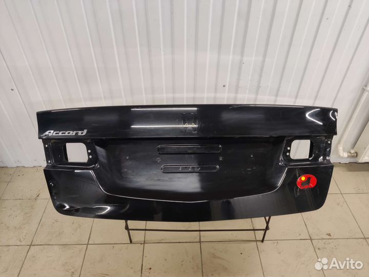 Крышка багажника Honda Accord 8