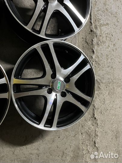 Литые диски r15 4 100 Kia Rio, Hyundai Solaris