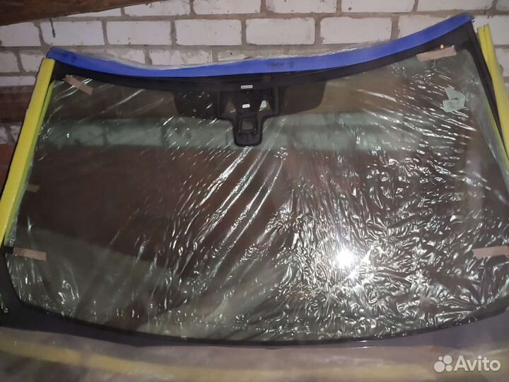 Оригинальное лобовое стекло Land Rover Range Rover