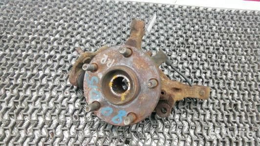 Ступица передняя правая toyota corolla verso 2 (80O15N901)