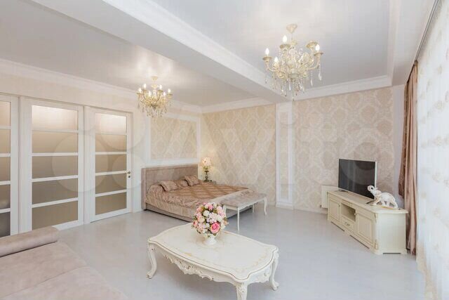 2-к. квартира, 80 м², 12/16 эт.