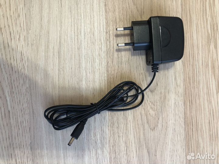 Адаптер питания для роутера D-link