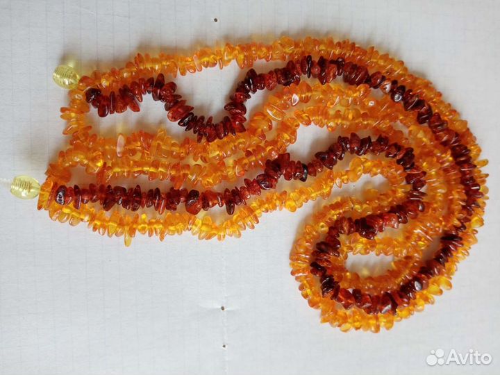 Янтарные бусы