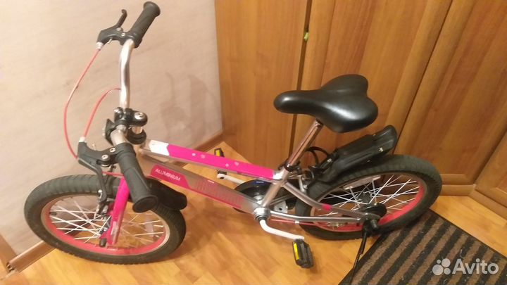 Продам детский велосипед RoyalBaby 18 см