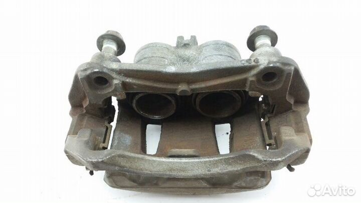 Суппорт передний левый Nissan Serena C25 2007