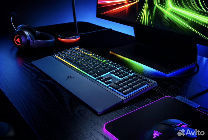 Клавиатура проводная Razer Ornata V3